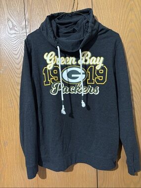 NFL Green Bay Packers cowl neck pullover shirt women’s medium